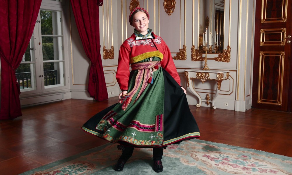 traditional norwegian formal clothing