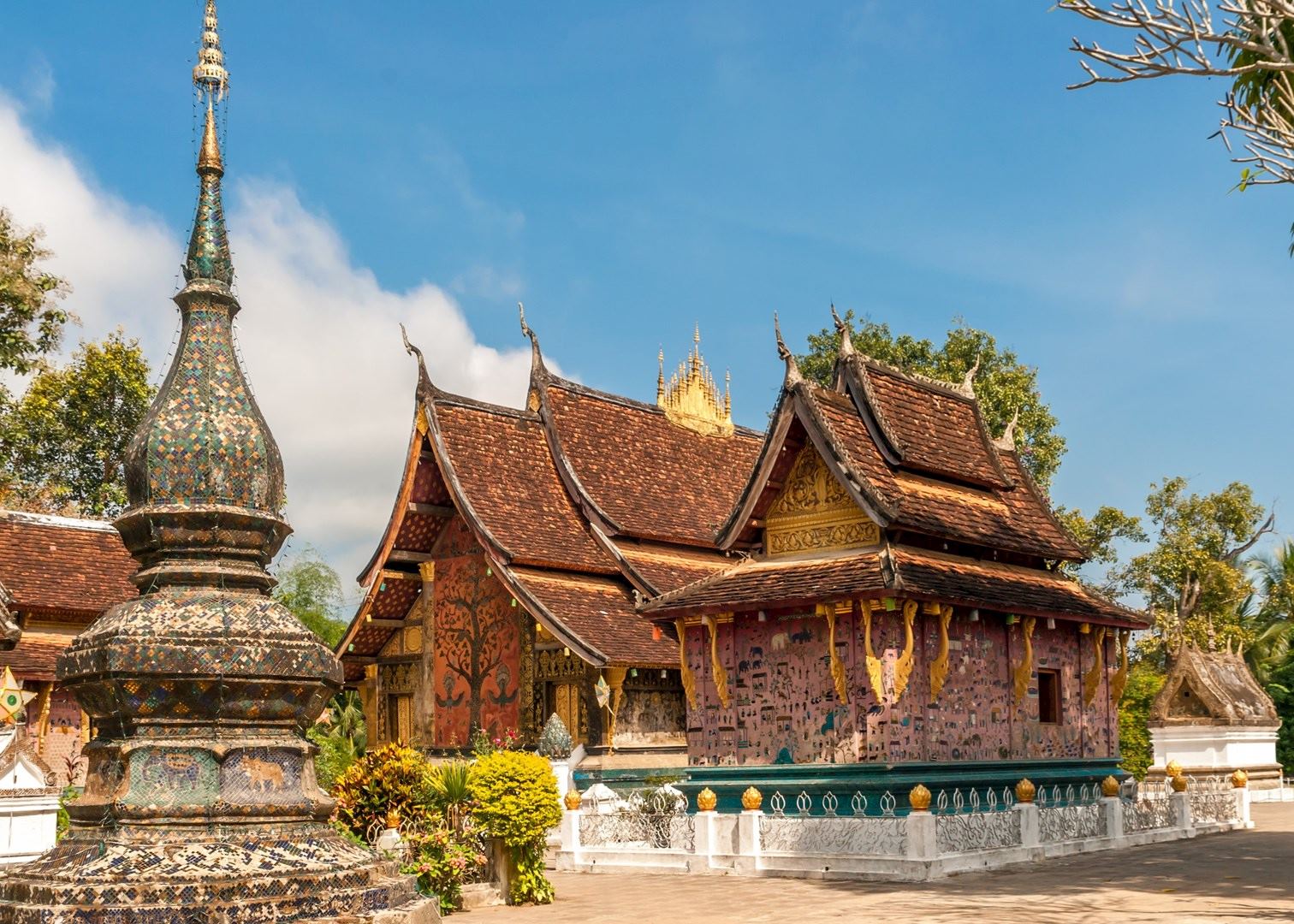 532811-wat-xieng-thong-luang-prabang.jpg