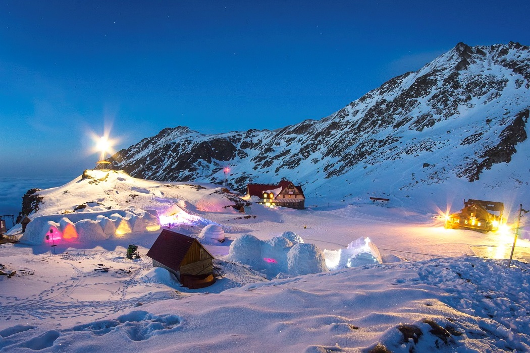 ice hotel tour sibiu.jpg