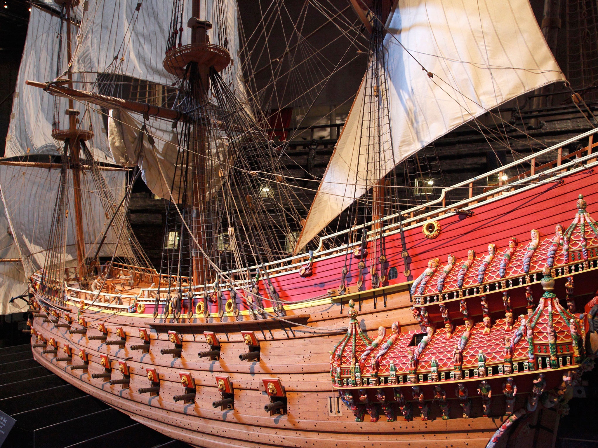 vasa-museum-warship-stockholm-sweden.jpg