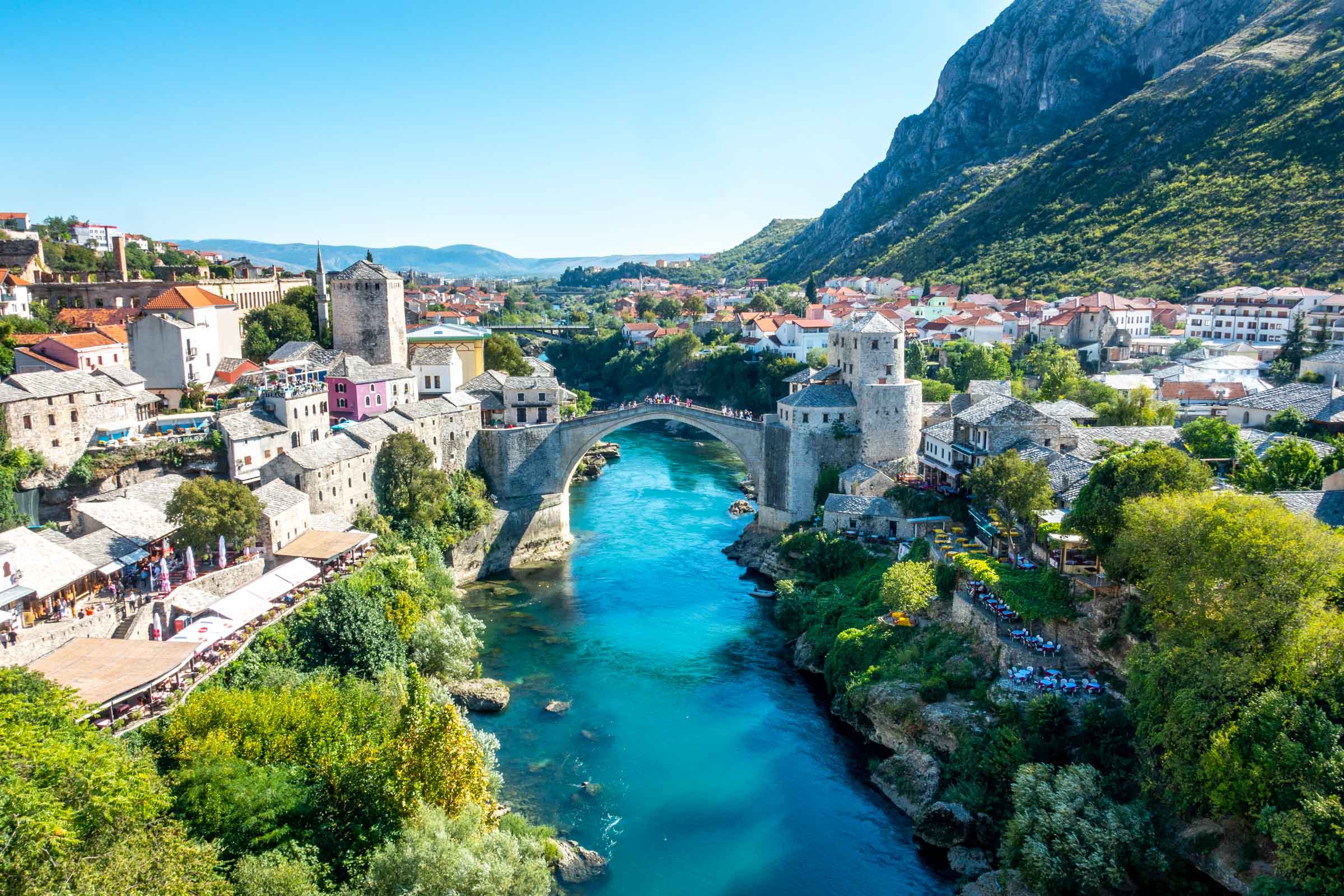 Stari-Most-bridge-Mostar-Bosnia-Herzegovina.jpg