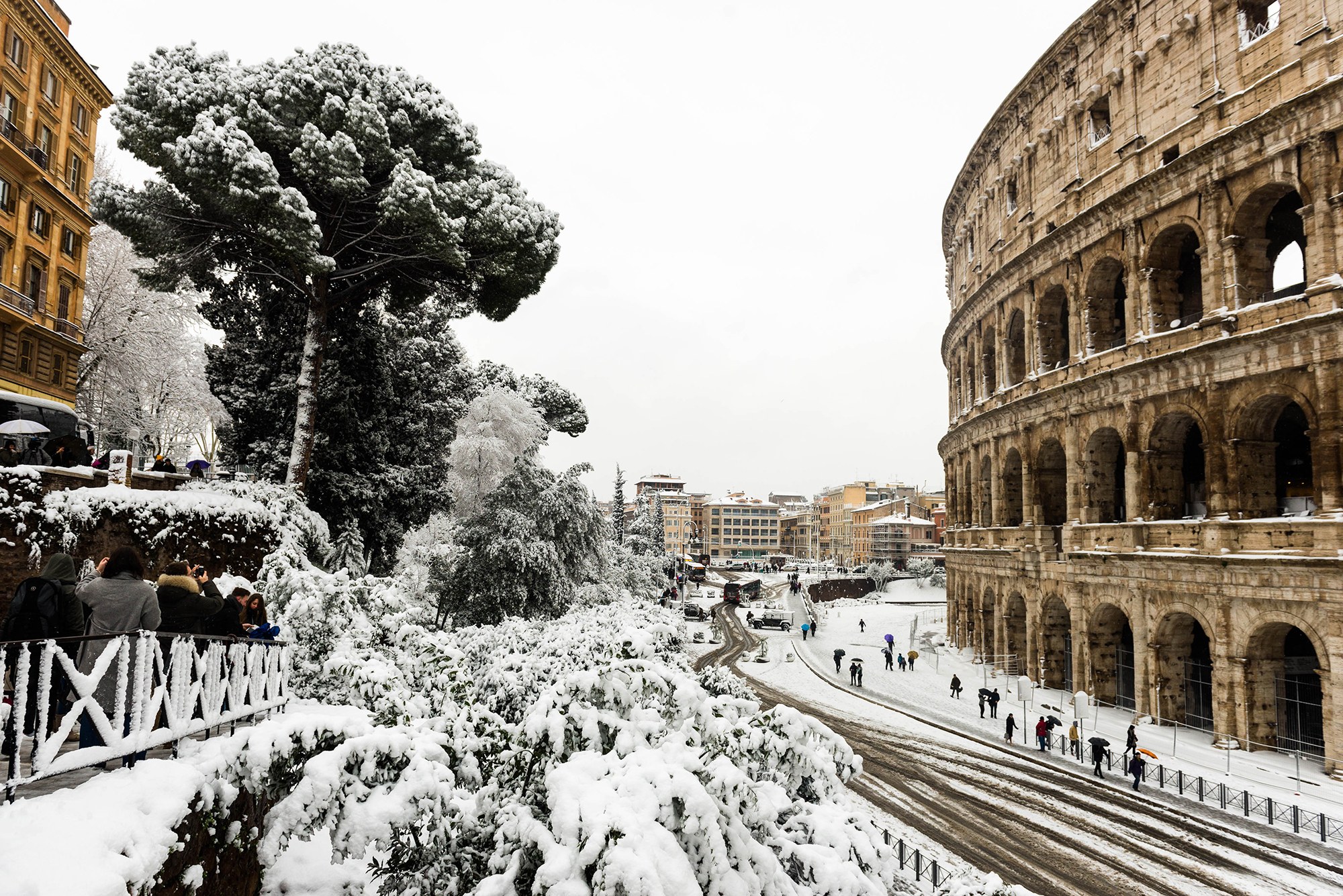 01-snow-in-rome-italy-first-time-in-six-years-2018.jpg