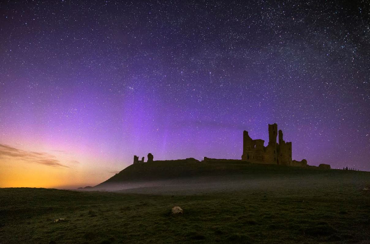 dunstanburgh aurora.JPG