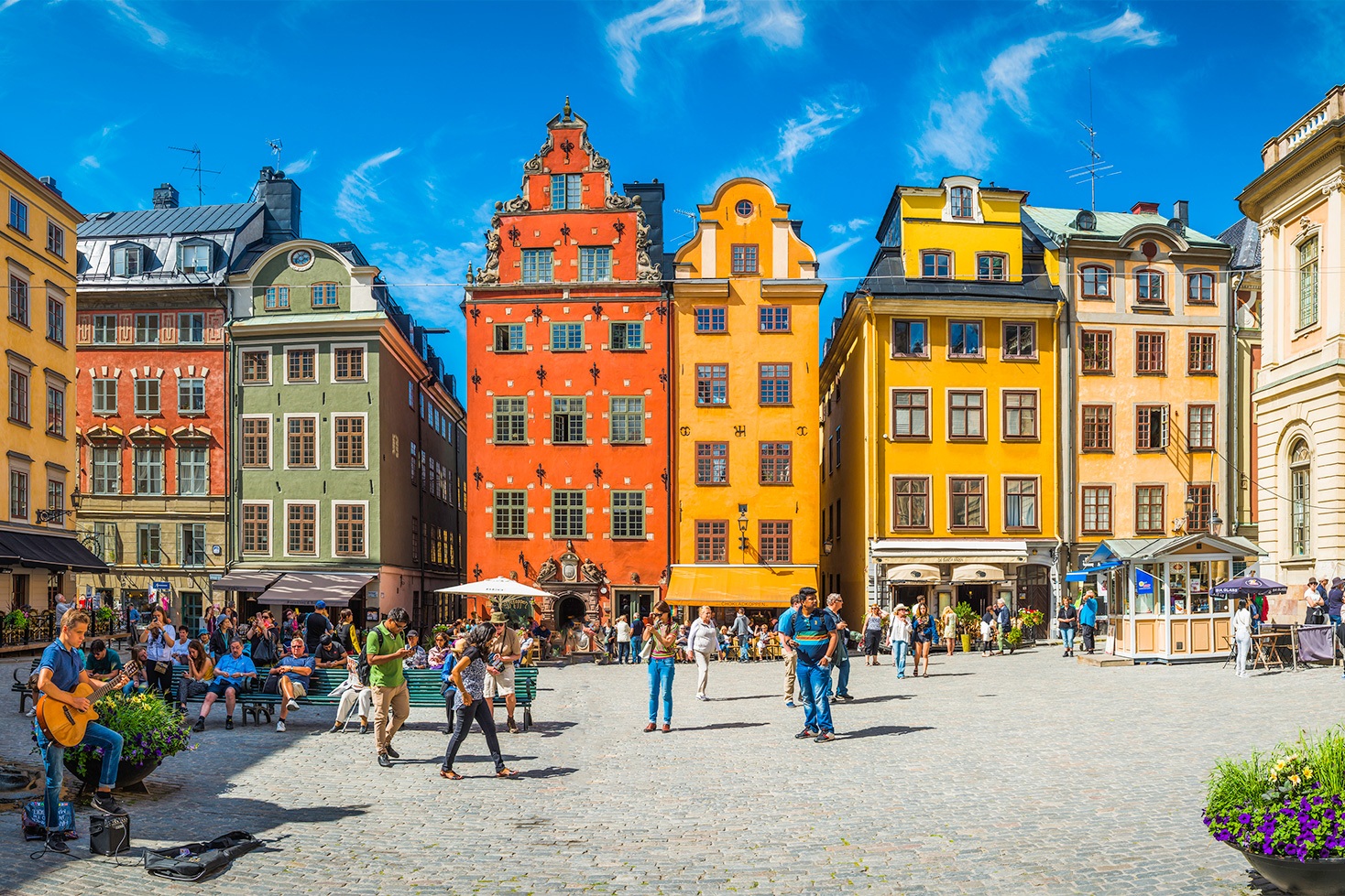 Buildings-square-Stockholm-Gamla-Stan.jpg