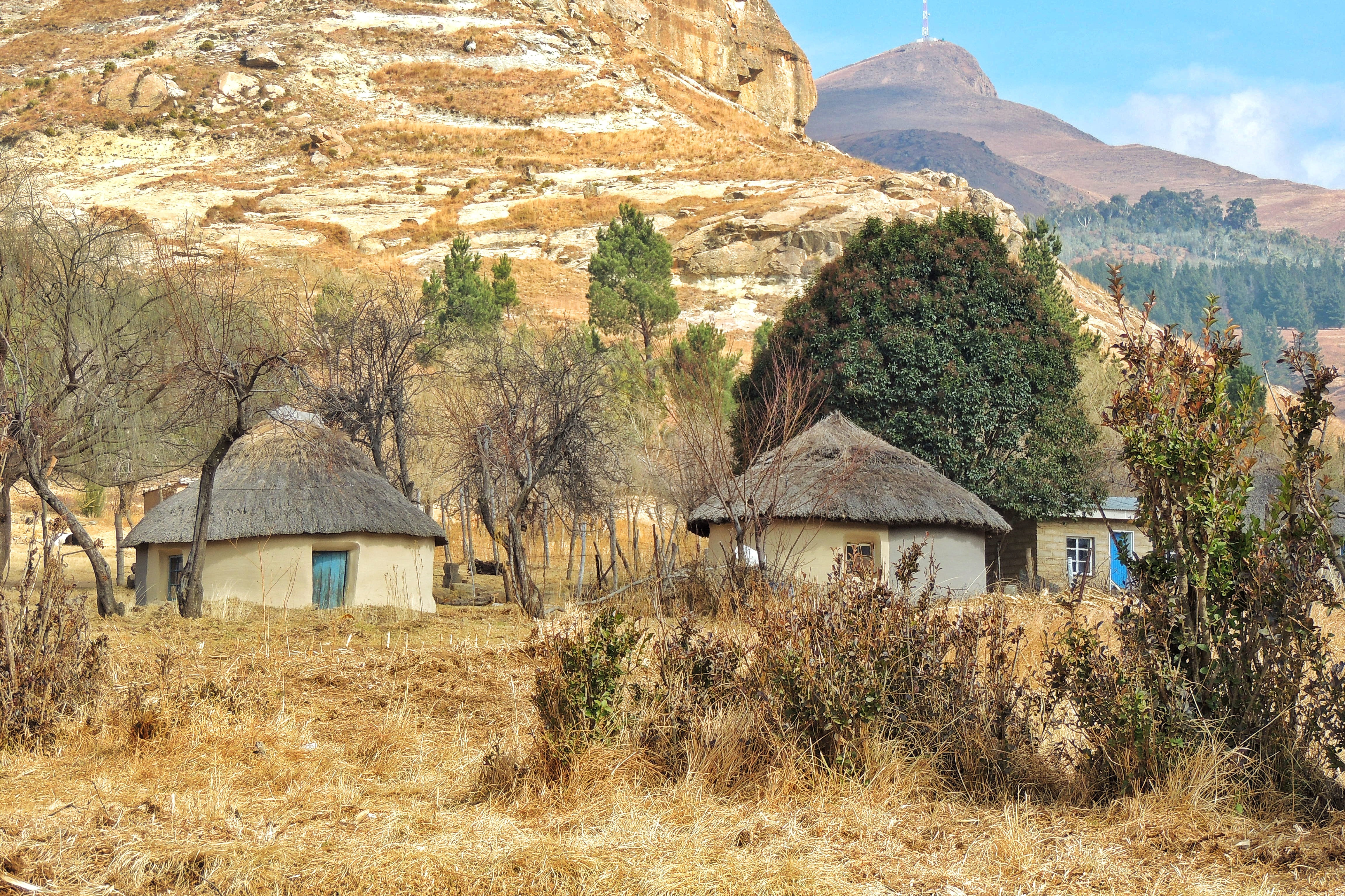 Mountainous-Lesotho-country.jpg