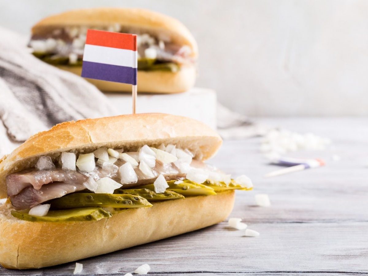 Dutch-cuisine-1200x900.jpg