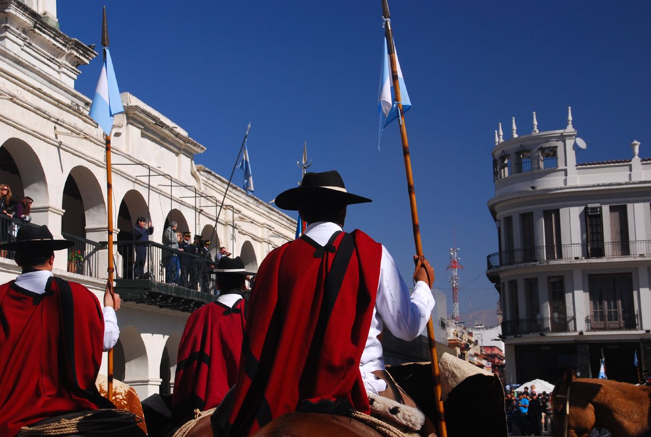 Gaucho-argentino-traje.jpg