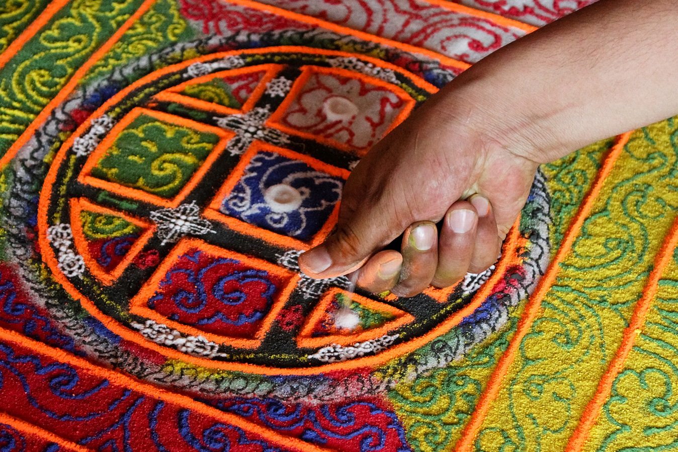 The Therapeutic Splendor of Mandala Art: Healing Through Sacred Geometry, by SAISHA